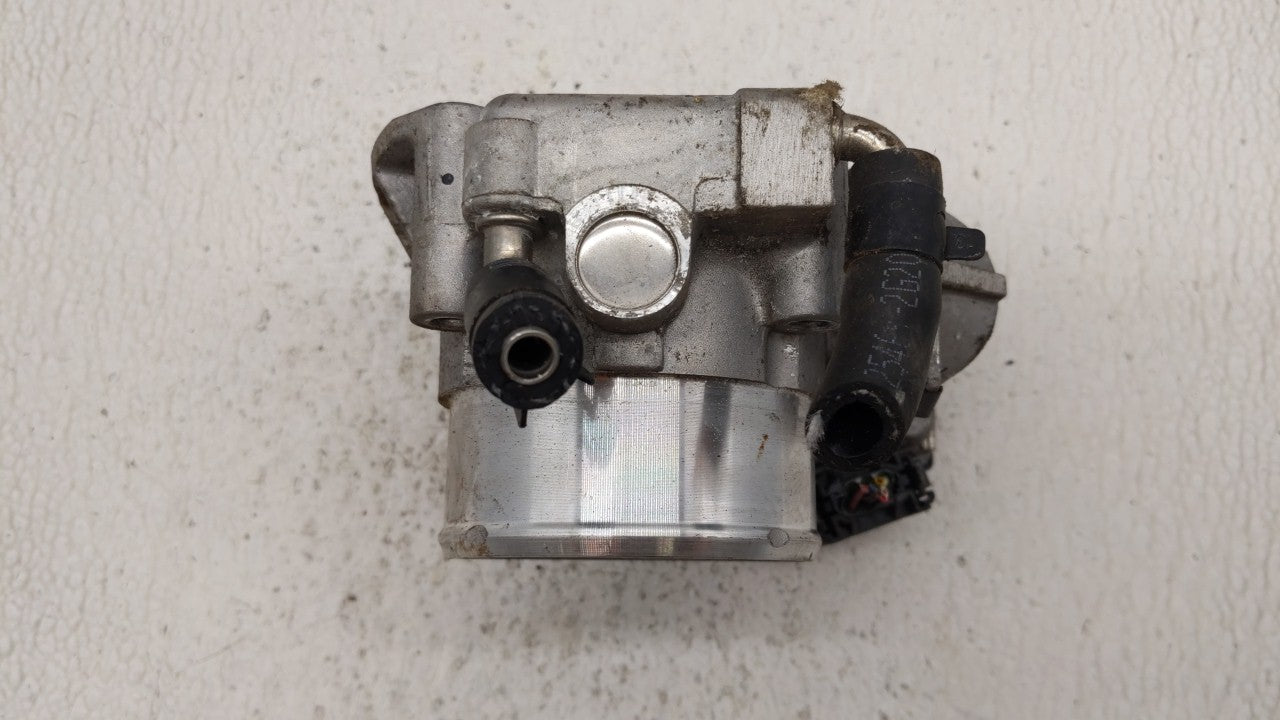 2011-2014 Hyundai Sonata Throttle Body P/N:35100-2G700 Fits Fits 2011 2012 2013 2014 2015 2016 OEM Used Auto Parts - Oemused