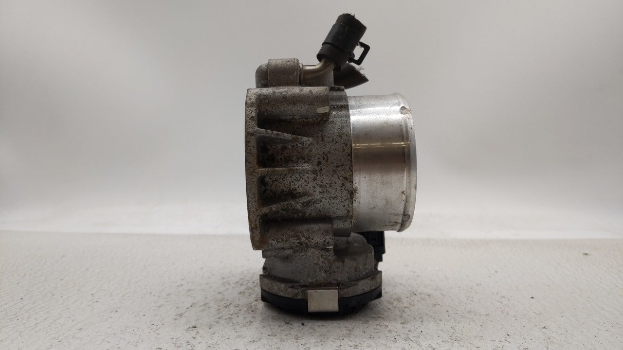 2011-2014 Hyundai Sonata Throttle Body P/N:35100-2G700 Fits Fits 2011 2012 2013 2014 2015 2016 OEM Used Auto Parts - Oemused