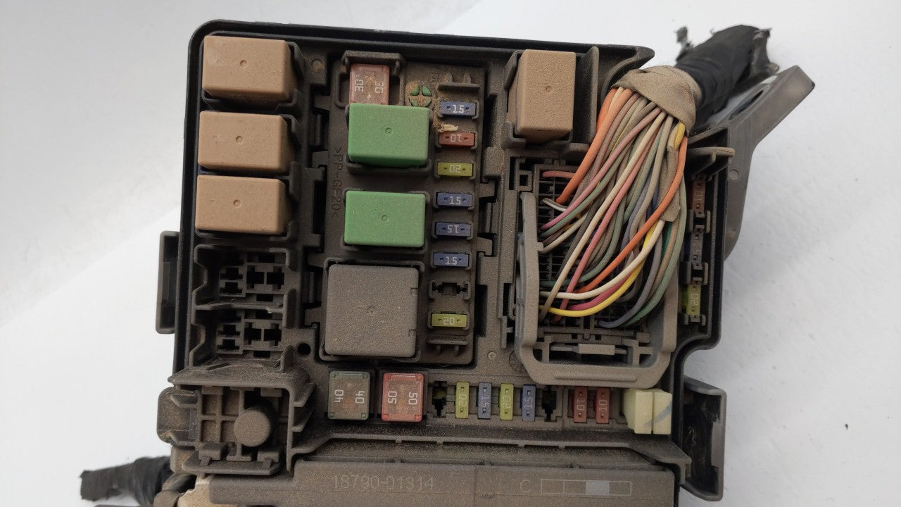 2011-2014 Hyundai Sonata Fusebox Fuse Box Panel Relay Module P/N:912003Q210 912003Q290, 91950-3S740 Fits Fits 2011 2012 2013