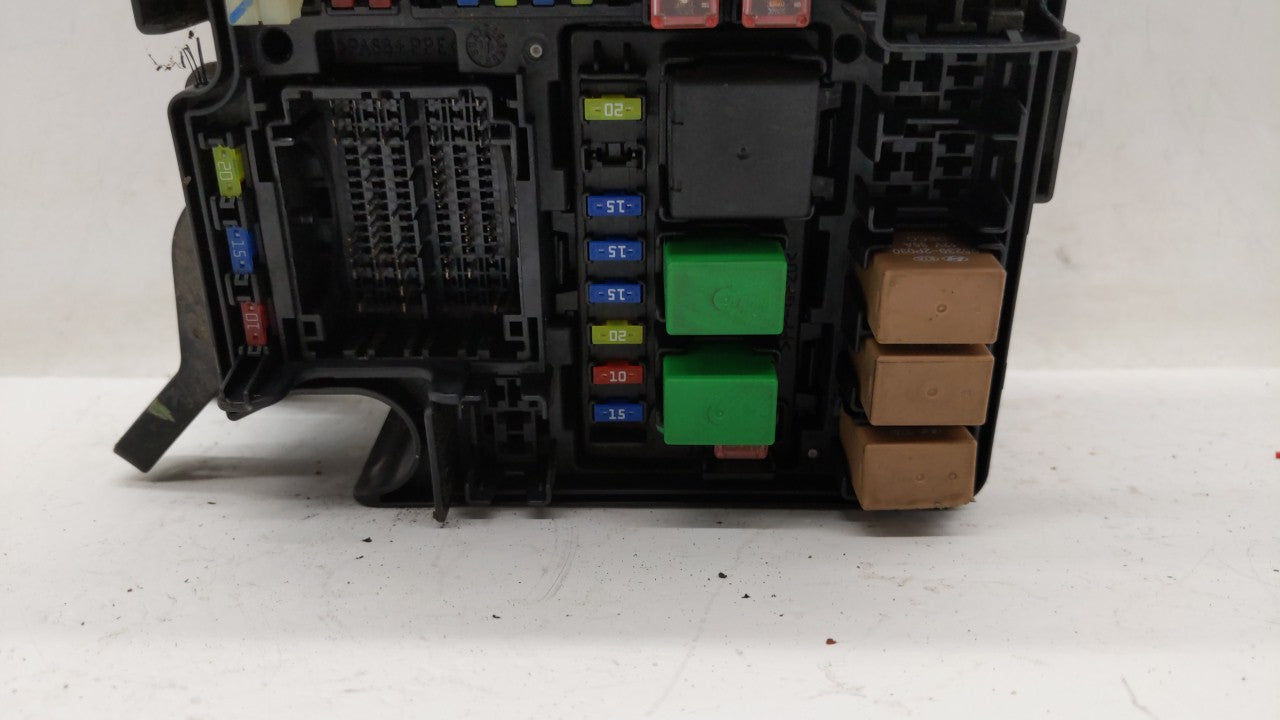 2011-2014 Hyundai Sonata Fusebox Fuse Box Panel Relay Module P/N:VS912003Q071MG VSQFHE2370F0175 Fits Fits 2011 2012 2013 201