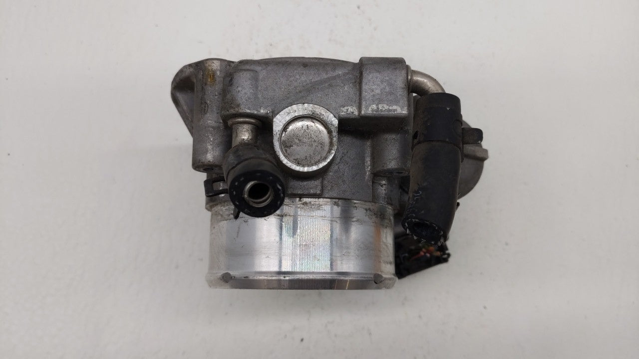 2011-2014 Hyundai Sonata Throttle Body P/N:35100-2G700 Fits Fits 2011 2012 2013 2014 2015 2016 OEM Used Auto Parts - Oemused
