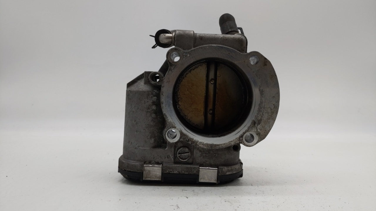 2011-2014 Hyundai Sonata Throttle Body P/N:35100-2G700 Fits Fits 2011 2012 2013 2014 2015 2016 OEM Used Auto Parts - Oemused