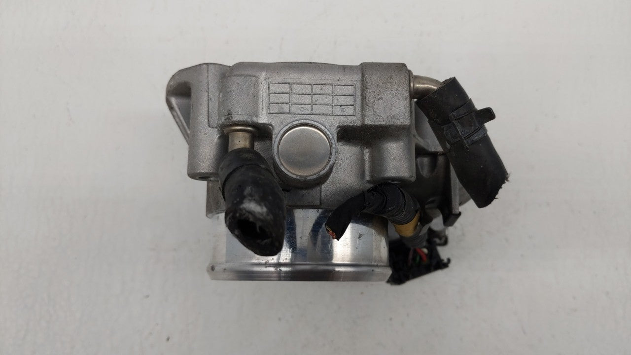 2011-2015 Hyundai Sonata Throttle Body P/N:35100-2G800 Fits Fits 2011 2012 2013 2014 2015 2016 OEM Used Auto Parts - Oemused