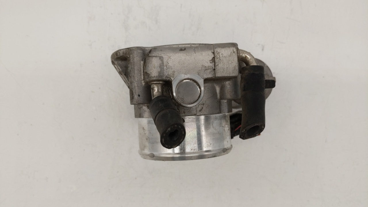2011-2014 Hyundai Sonata Throttle Body P/N:35100-2G700 Fits Fits 2011 2012 2013 2014 2015 2016 OEM Used Auto Parts - Oemused