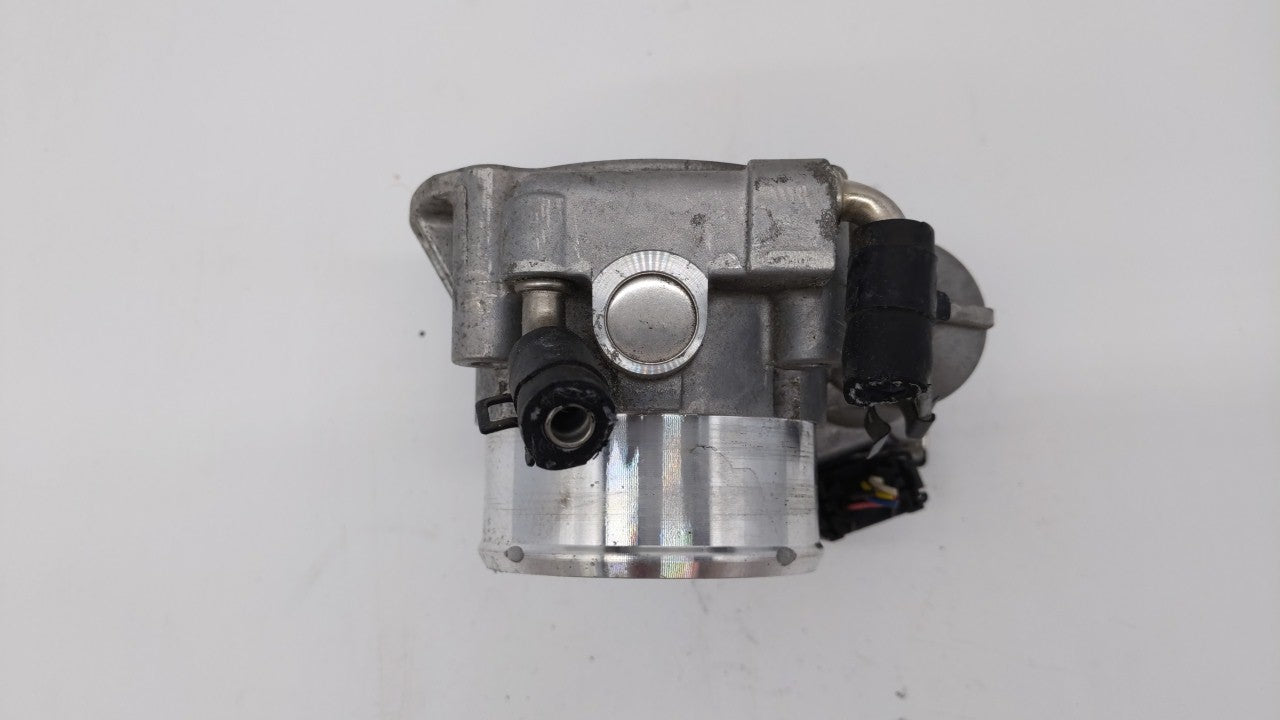 2011-2014 Hyundai Sonata Throttle Body P/N:35100-2G700 Fits Fits 2011 2012 2013 2014 2015 2016 OEM Used Auto Parts - Oemused