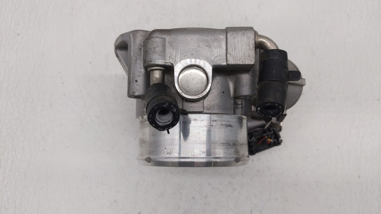 2011-2014 Hyundai Sonata Throttle Body P/N:35100-2G700 Fits Fits 2011 2012 2013 2014 2015 2016 OEM Used Auto Parts - Oemused