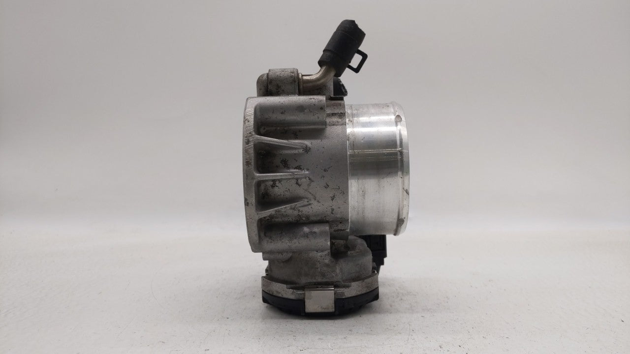2011-2014 Hyundai Sonata Throttle Body P/N:35100-2G700 Fits Fits 2011 2012 2013 2014 2015 2016 OEM Used Auto Parts - Oemused