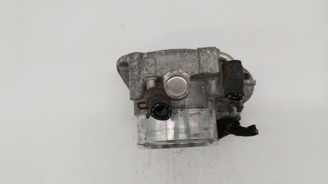 2011-2014 Hyundai Sonata Throttle Body P/N:35100-2G700 Fits Fits 2011 2012 2013 2014 2015 2016 OEM Used Auto Parts - Oemused