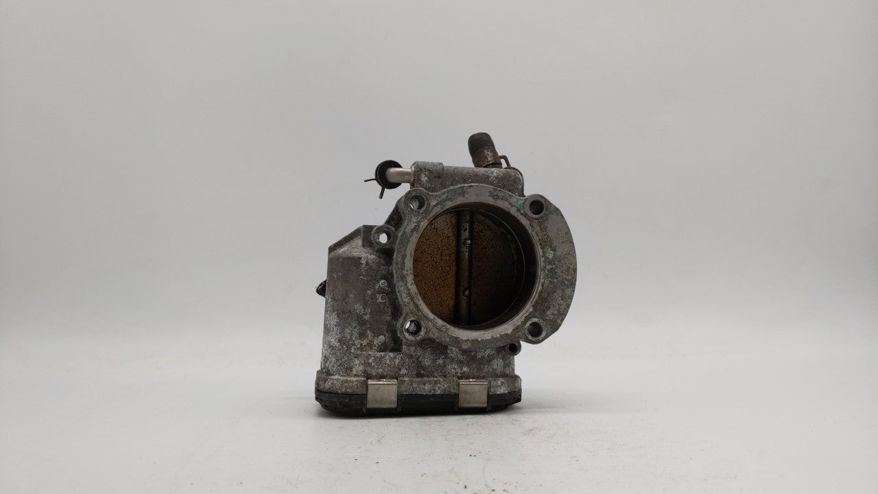 2011-2014 Hyundai Sonata Throttle Body P/N:35100-2G700 Fits Fits 2011 2012 2013 2014 2015 2016 OEM Used Auto Parts - Oemused