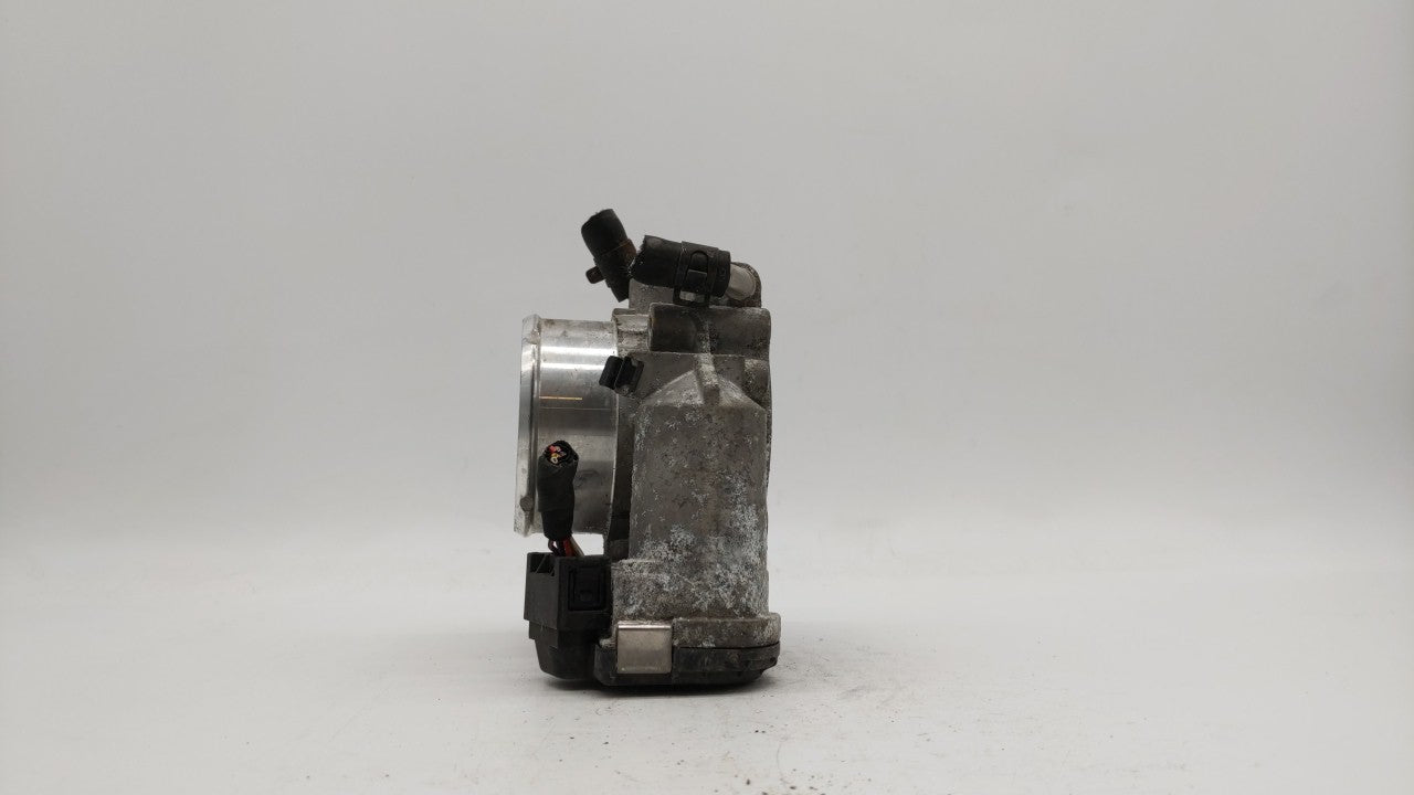2011-2014 Hyundai Sonata Throttle Body P/N:35100-2G700 Fits Fits 2011 2012 2013 2014 2015 2016 OEM Used Auto Parts - Oemused