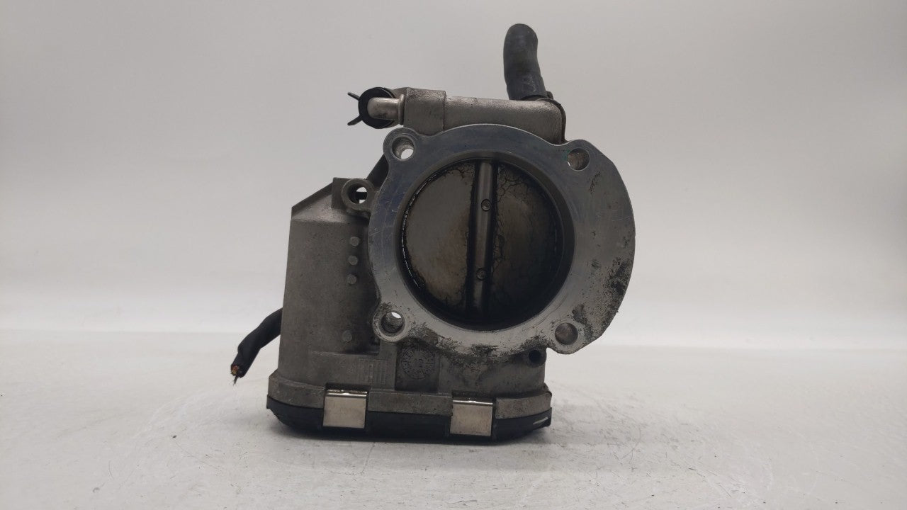 2011-2014 Hyundai Sonata Throttle Body P/N:35100-2G700 Fits Fits 2011 2012 2013 2014 2015 2016 OEM Used Auto Parts - Oemused