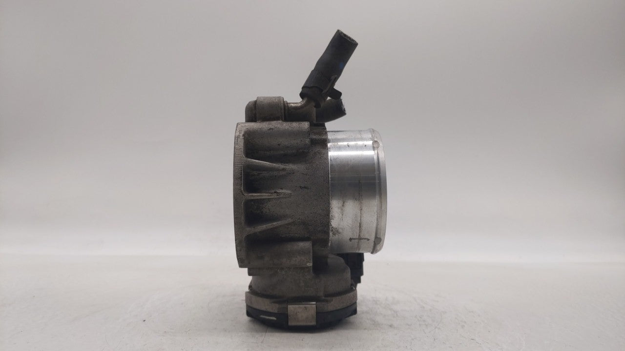 2011-2014 Hyundai Sonata Throttle Body P/N:35100-2G700 Fits Fits 2011 2012 2013 2014 2015 2016 OEM Used Auto Parts - Oemused