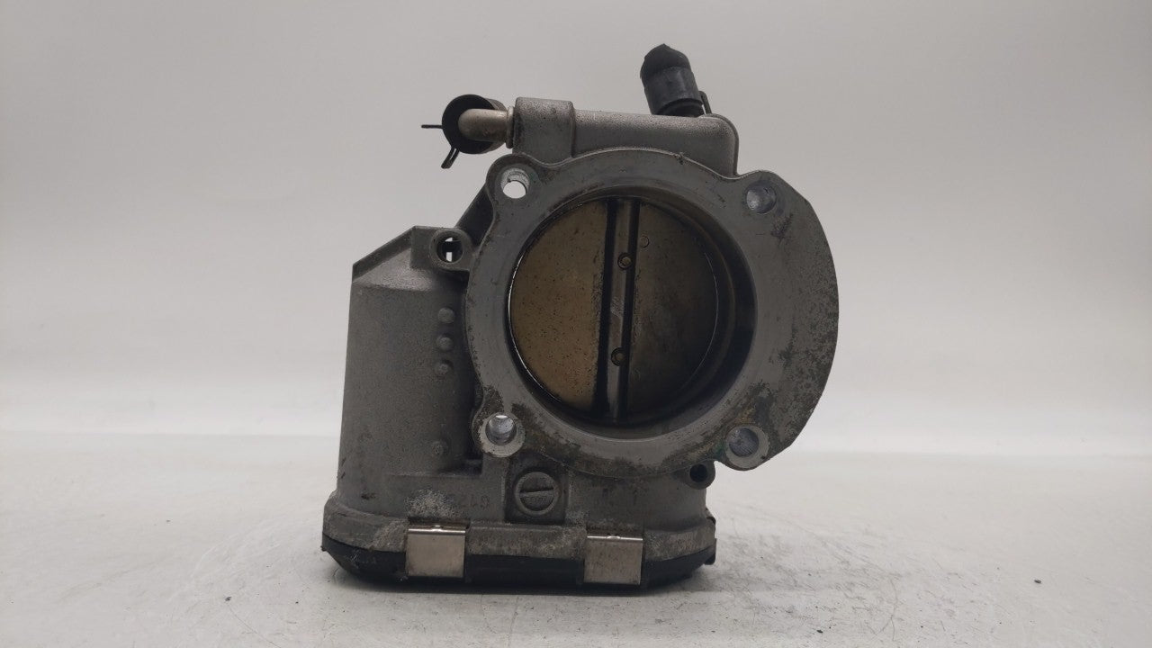 2011-2014 Hyundai Sonata Throttle Body P/N:35100-2G700 Fits Fits 2011 2012 2013 2014 2015 2016 OEM Used Auto Parts - Oemused