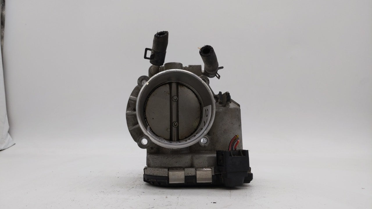 2011-2014 Hyundai Sonata Throttle Body P/N:35100-2G700 Fits Fits 2011 2012 2013 2014 2015 2016 OEM Used Auto Parts - Oemused