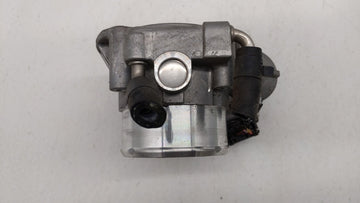 2011-2014 Hyundai Sonata Throttle Body P/N:35100-2G700 Fits Fits 2011 2012 2013 2014 2015 2016 OEM Used Auto Parts