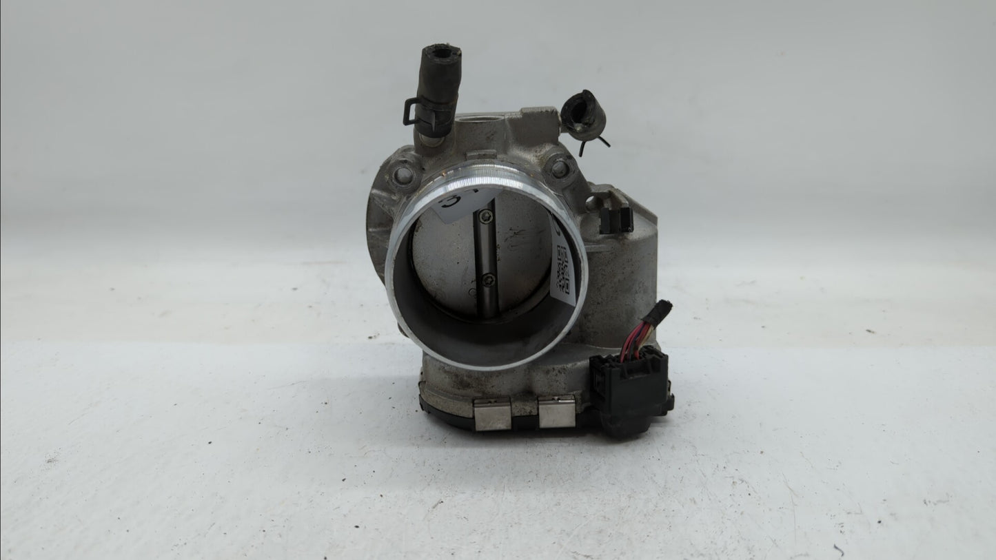 2011-2014 Hyundai Sonata Throttle Body P/N:35100-2G700 Fits Fits 2011 2012 2013 2014 2015 2016 OEM Used Auto Parts - Oemused