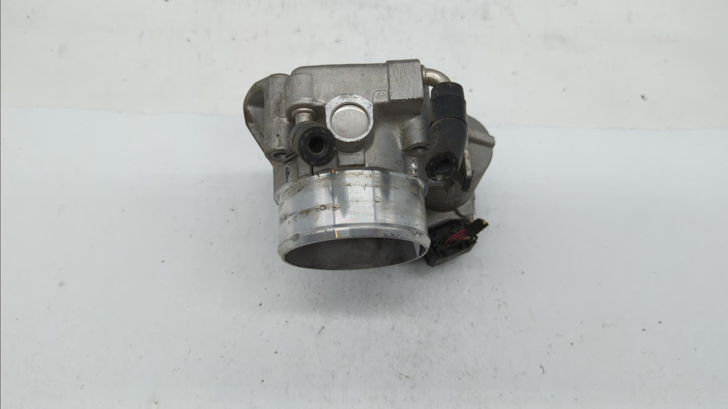 2011-2014 Hyundai Sonata Throttle Body P/N:35100-2G700 Fits Fits 2011 2012 2013 2014 2015 2016 OEM Used Auto Parts - Oemused
