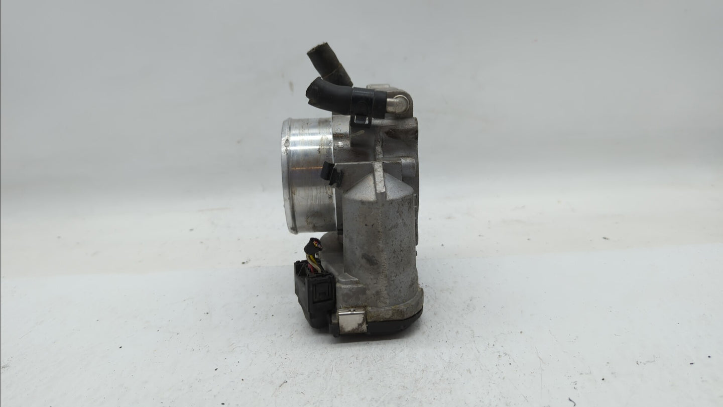 2011-2014 Hyundai Sonata Throttle Body P/N:35100-2G700 Fits Fits 2011 2012 2013 2014 2015 2016 OEM Used Auto Parts - Oemused
