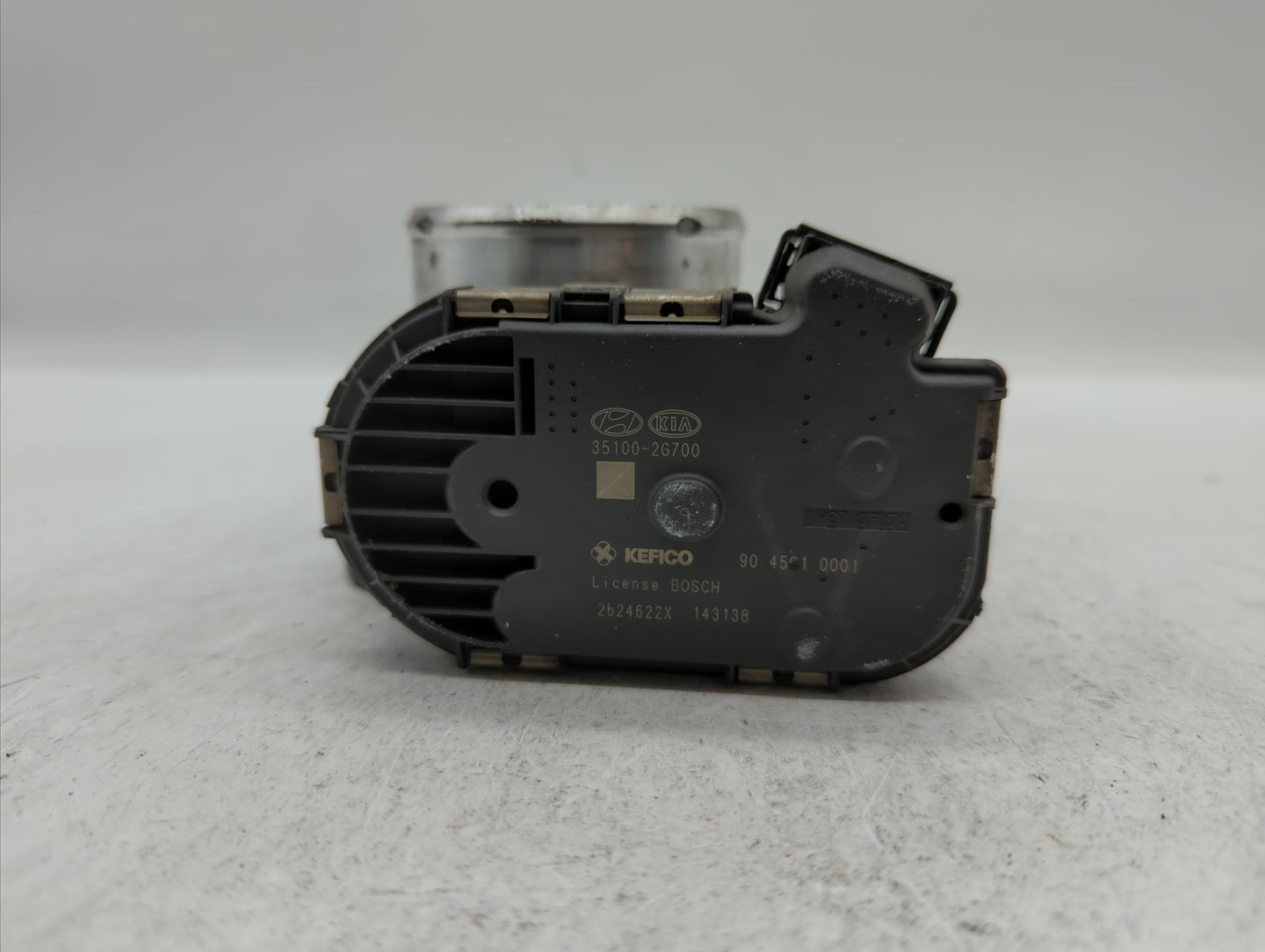 2011-2014 Hyundai Sonata Throttle Body P/N:35100-2G700 Fits Fits 2011 2012 2013 2014 2015 2016 OEM Used Auto Parts - Oemused