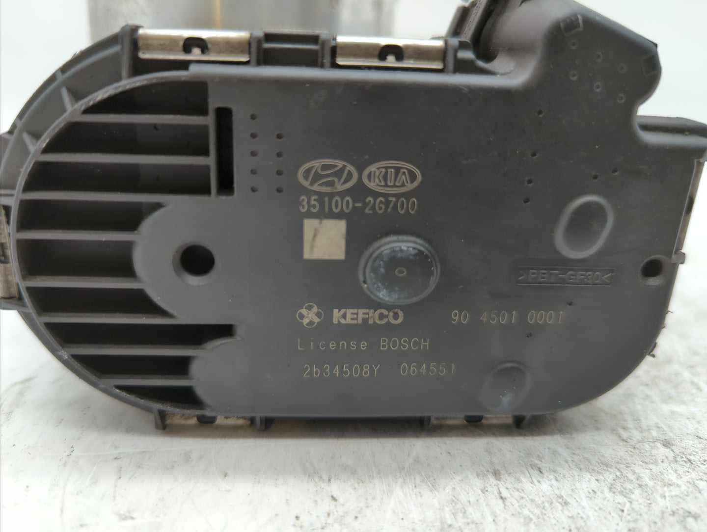 2011-2014 Hyundai Sonata Throttle Body P/N:35100-2G700 Fits Fits 2011 2012 2013 2014 2015 2016 OEM Used Auto Parts - Oemused