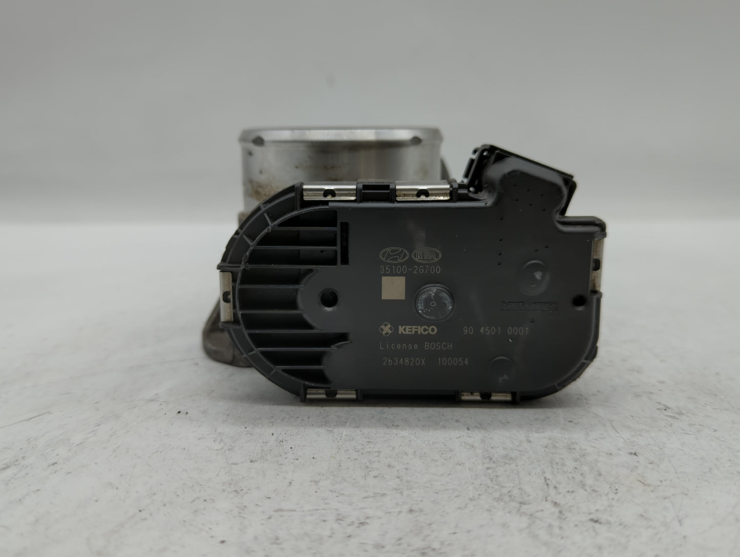2011-2014 Hyundai Sonata Throttle Body P/N:35100-2G700 Fits Fits 2011 2012 2013 2014 2015 2016 OEM Used Auto Parts - Oemused