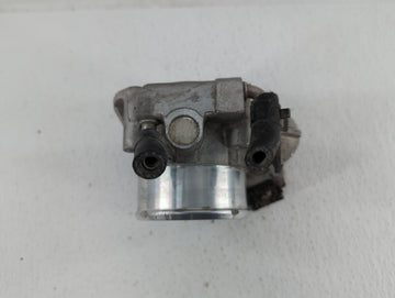 2011-2014 Hyundai Sonata Throttle Body P/N:35100-2G700 Fits Fits 2011 2012 2013 2014 2015 2016 OEM Used Auto Parts