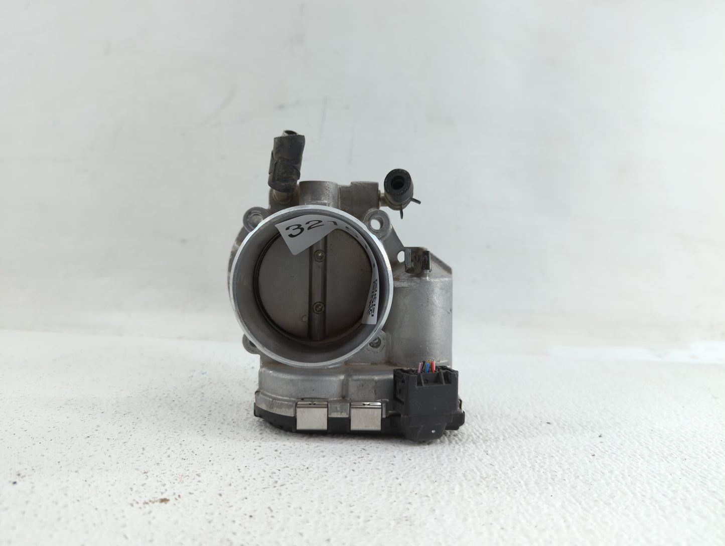 2011-2014 Hyundai Sonata Throttle Body P/N:35100-2G700 Fits Fits 2011 2012 2013 2014 2015 2016 OEM Used Auto Parts - Oemused