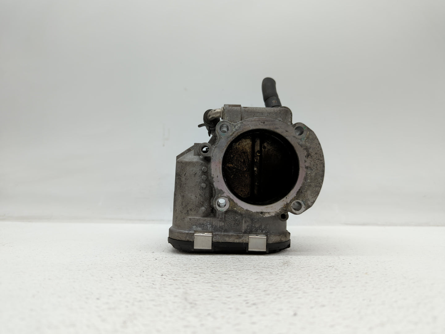2011-2014 Hyundai Sonata Throttle Body P/N:904501 0001 35100-2G700 Fits Fits 2011 2012 2013 2014 2015 2016 OEM Used Auto Par