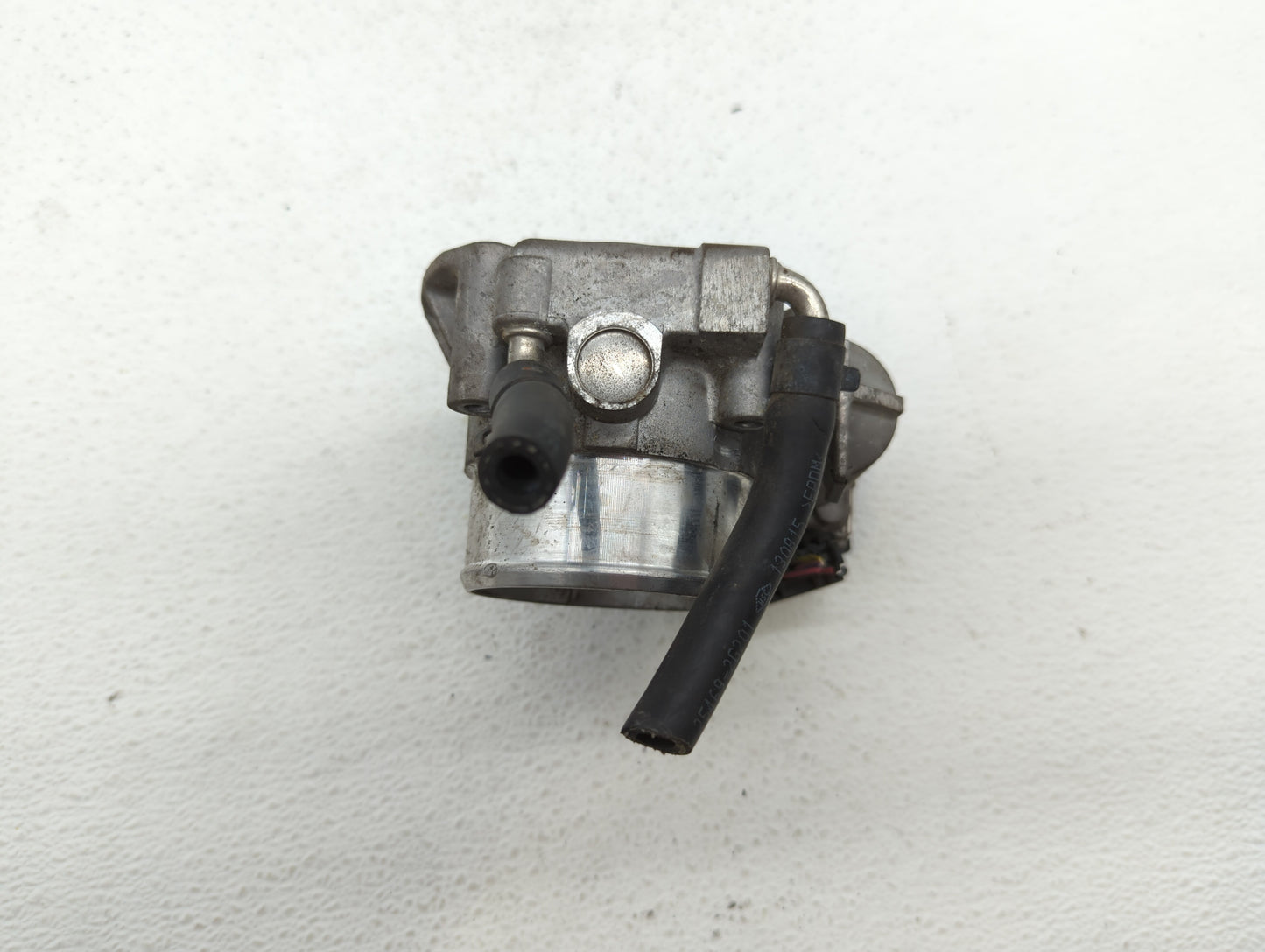 2011-2014 Hyundai Sonata Throttle Body P/N:904501 0001 35100-2G700 Fits Fits 2011 2012 2013 2014 2015 2016 OEM Used Auto Par