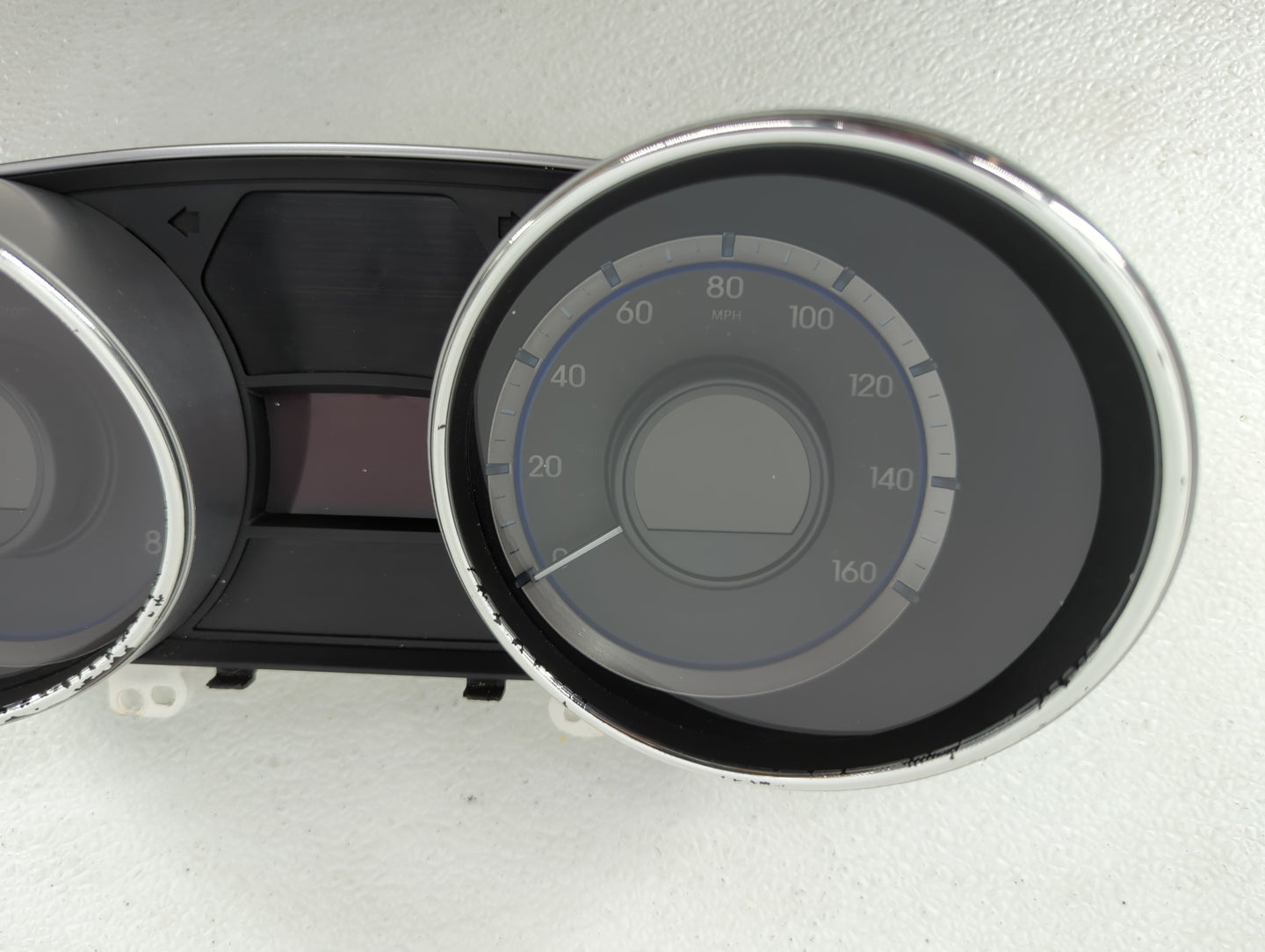 2014 Hyundai Sonata Instrument Cluster Speedometer Gauges P/N:TN257490-0882 94001-3Q015 Fits OEM Used Auto Parts - Oemusedau