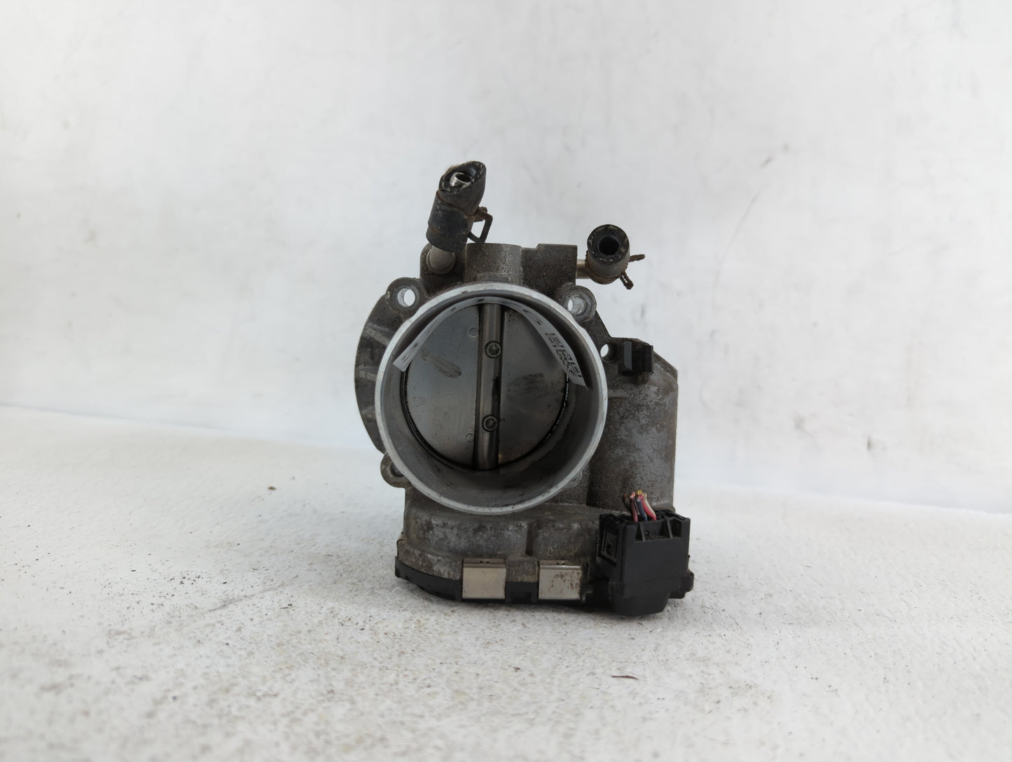 2011-2014 Hyundai Sonata Throttle Body P/N:904501 0001 35100-2G700 Fits Fits 2011 2012 2013 2014 2015 2016 OEM Used Auto Par