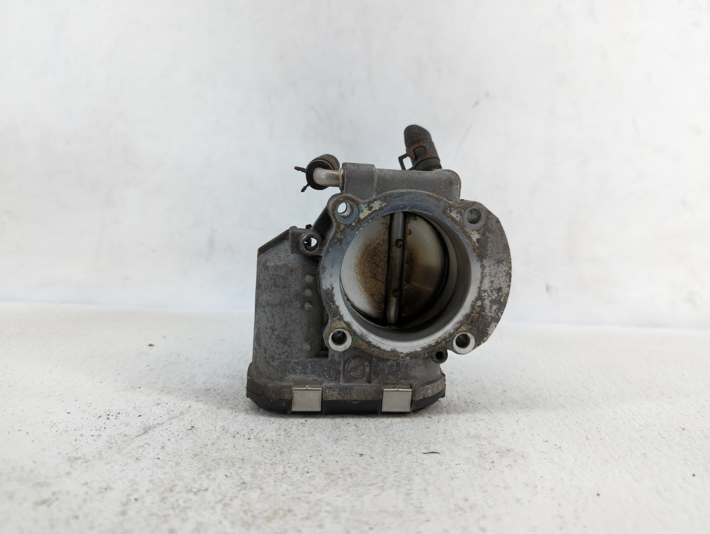 2011-2014 Hyundai Sonata Throttle Body P/N:904501 0001 35100-2G700 Fits Fits 2011 2012 2013 2014 2015 2016 OEM Used Auto Par