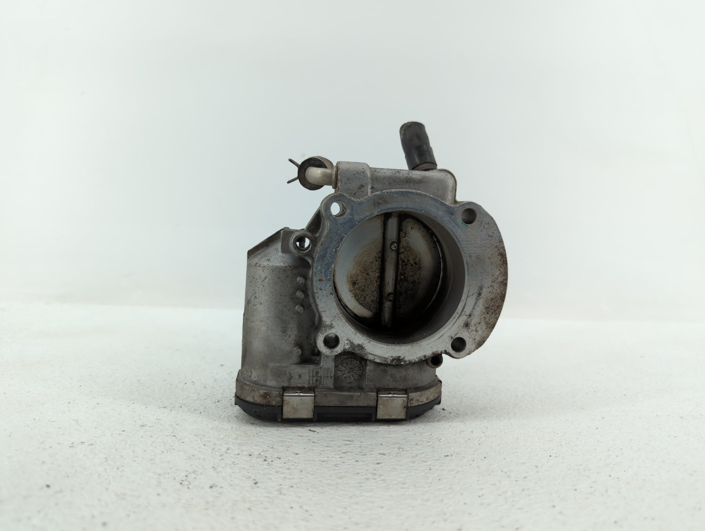 2011-2014 Hyundai Sonata Throttle Body P/N:904501 0001 35100-2G700 Fits Fits 2011 2012 2013 2014 2015 2016 OEM Used Auto Par