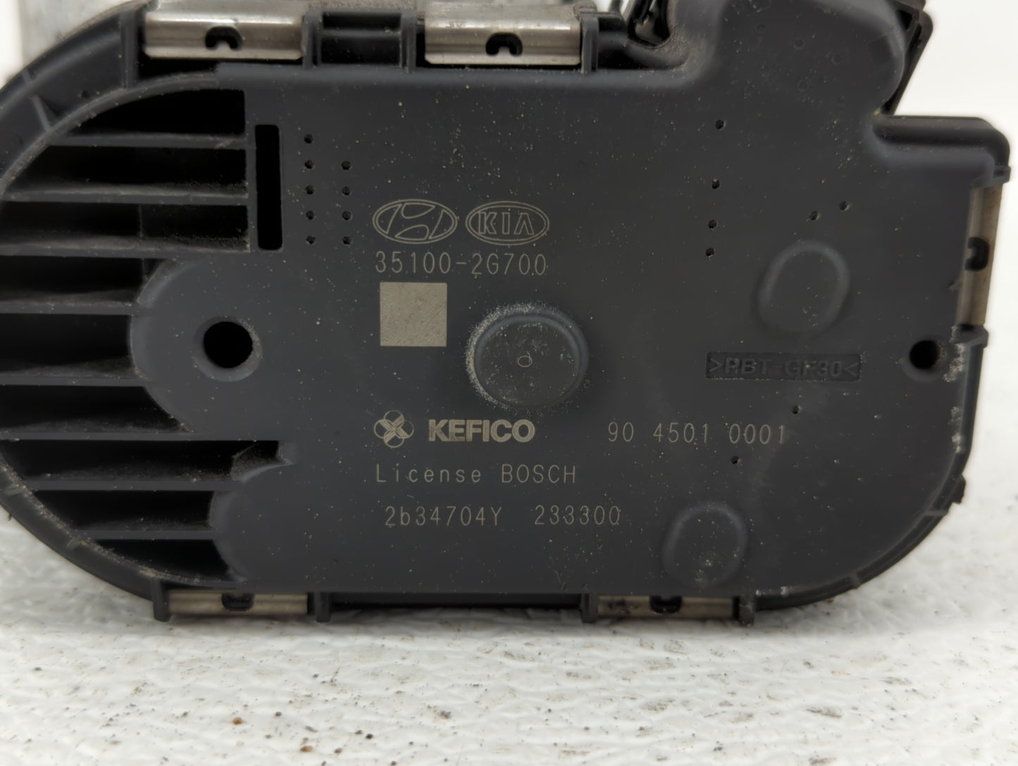 2011-2014 Hyundai Sonata Throttle Body P/N:904501 0001 35100-2G700 Fits Fits 2011 2012 2013 2014 2015 2016 OEM Used Auto Par