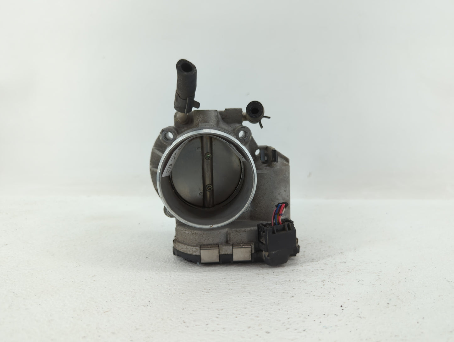 2011-2014 Hyundai Sonata Throttle Body P/N:904501 0001 35100-2G700 Fits Fits 2011 2012 2013 2014 2015 2016 OEM Used Auto Par
