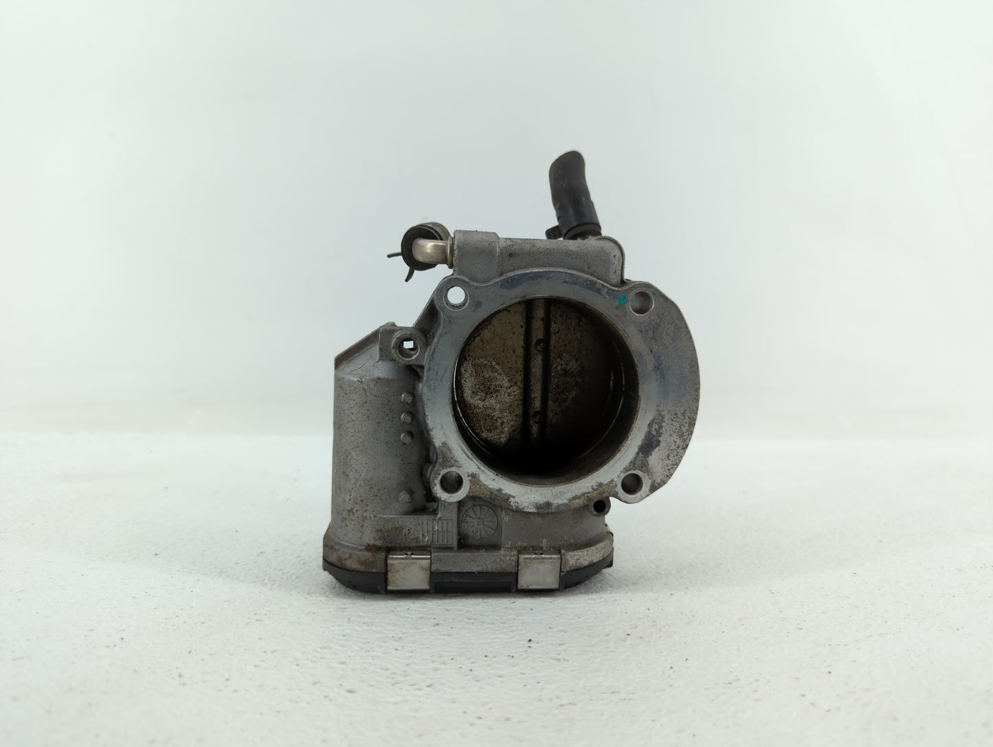 2011-2014 Hyundai Sonata Throttle Body P/N:904501 0001 35100-2G700 Fits Fits 2011 2012 2013 2014 2015 2016 OEM Used Auto Par