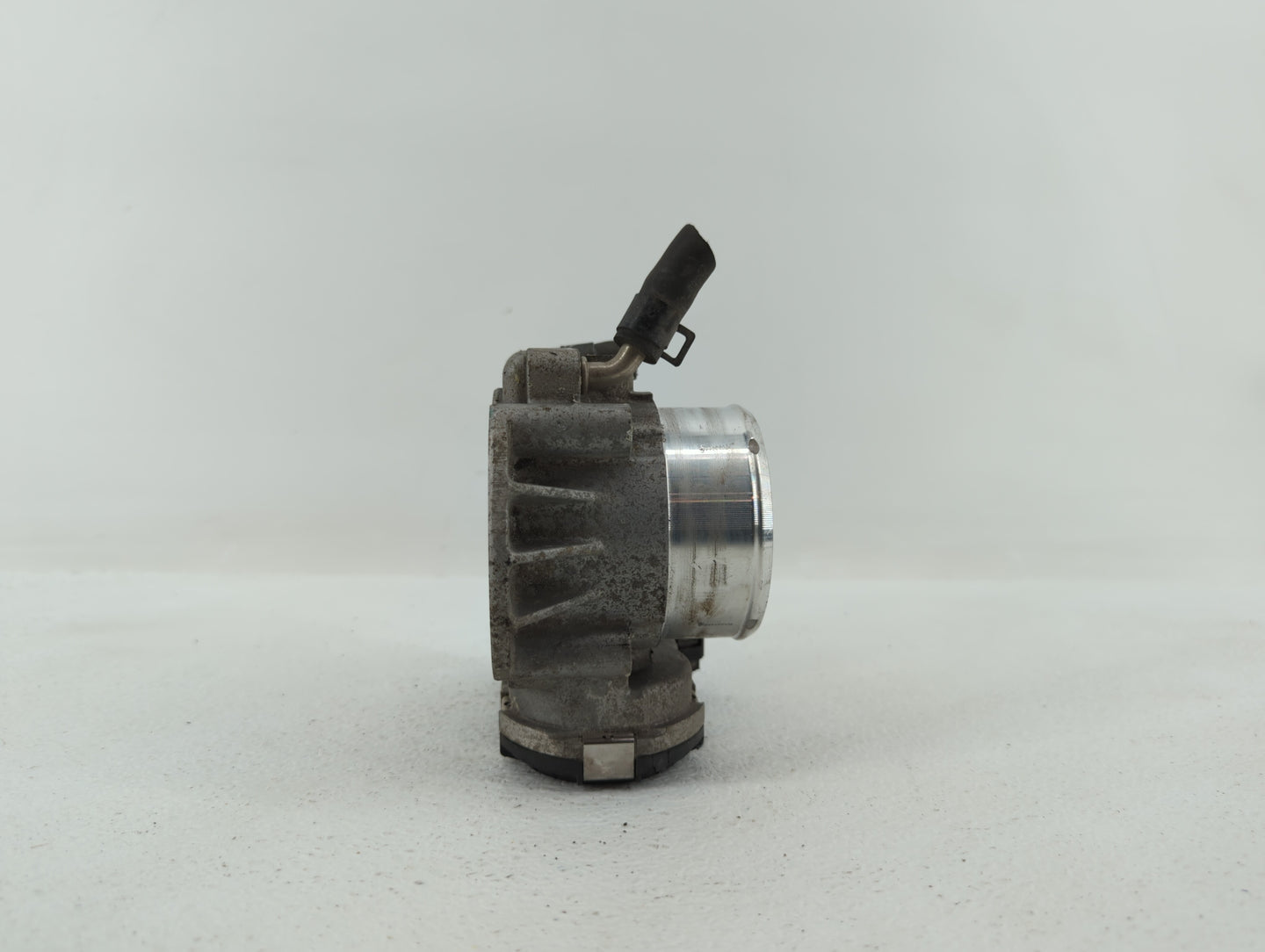 2011-2014 Hyundai Sonata Throttle Body P/N:904501 0001 35100-2G700 Fits Fits 2011 2012 2013 2014 2015 2016 OEM Used Auto Par