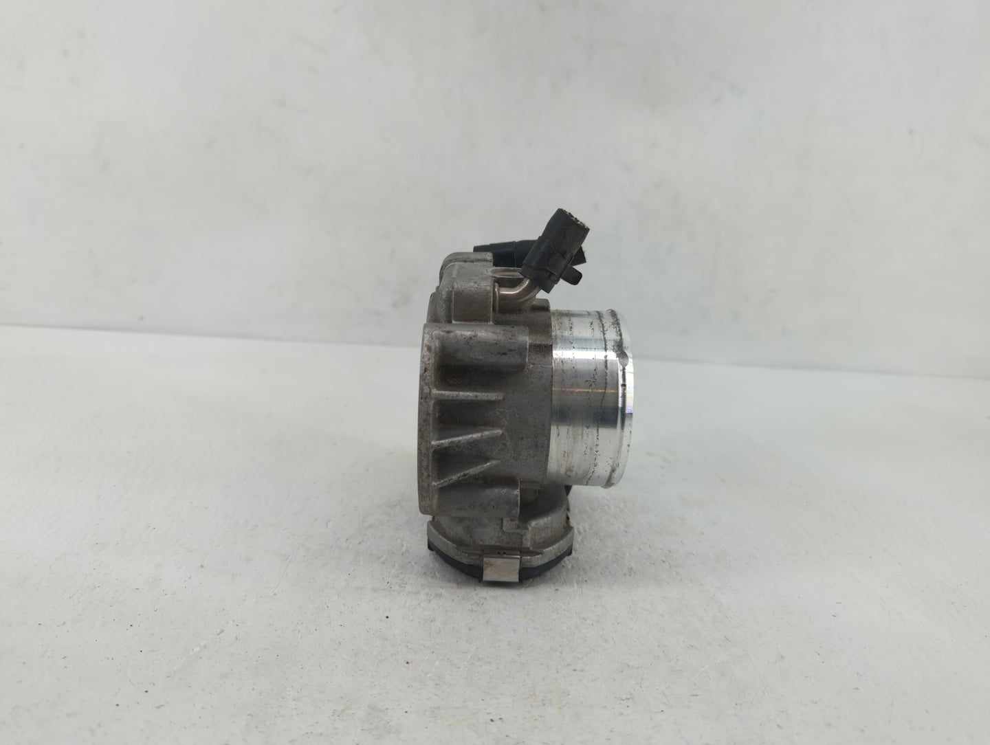 2011-2015 Hyundai Sonata Throttle Body P/N:35100-2G700 35100-2G800, 9045010020 Fits Fits 2011 2012 2013 2014 2015 2016 OEM U