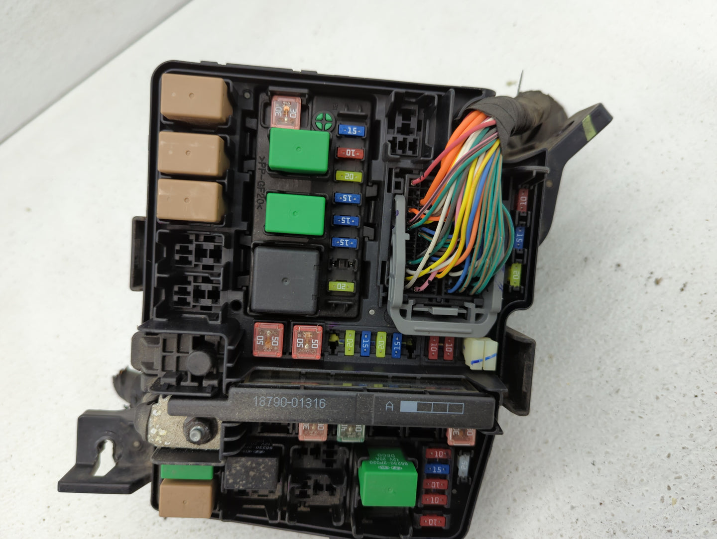2011-2014 Hyundai Sonata Fusebox Fuse Box Panel Relay Module P/N:91950-3S712 18790-01316 Fits Fits 2011 2012 2013 2014 OEM U