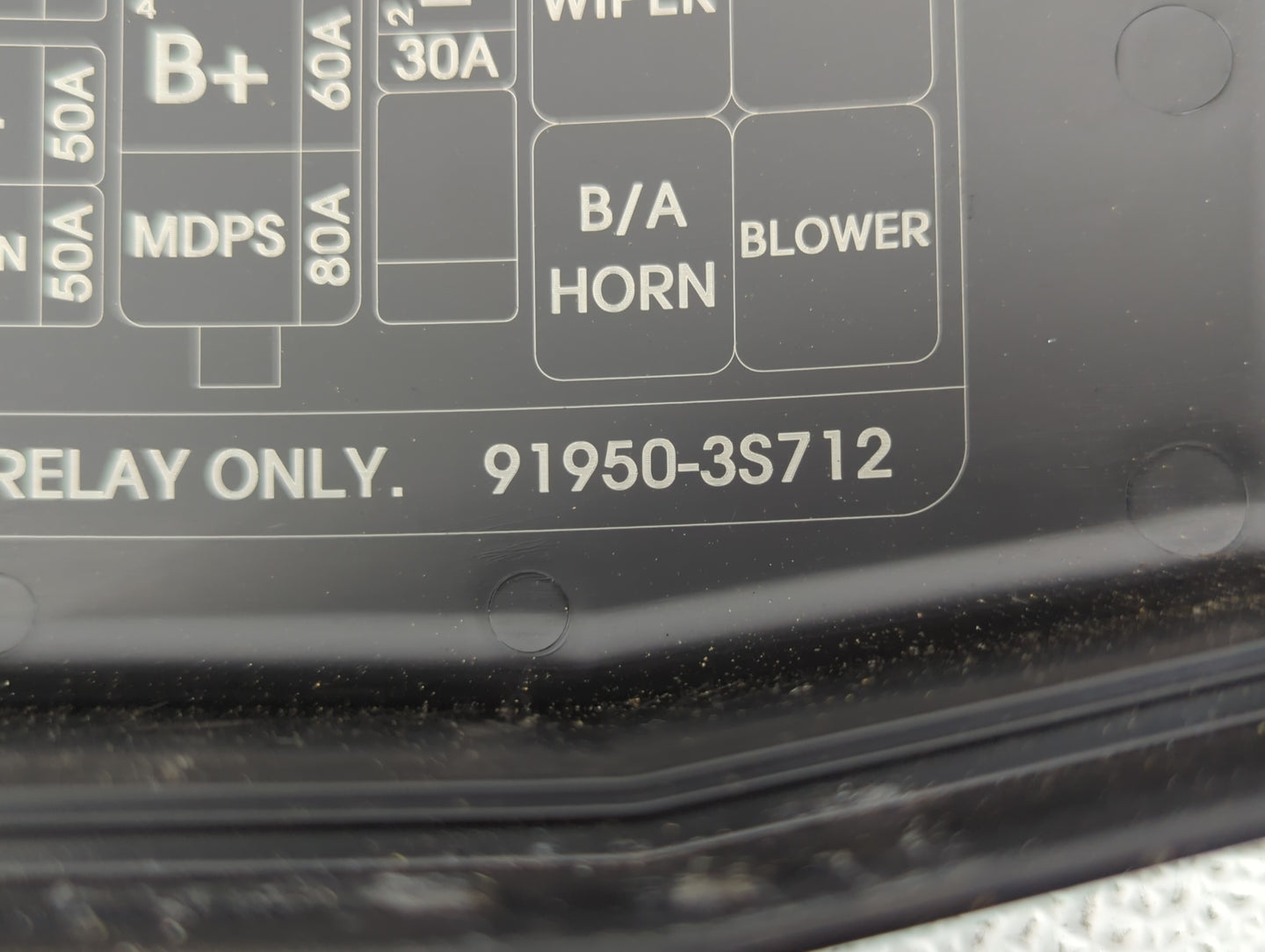 2011-2014 Hyundai Sonata Fusebox Fuse Box Panel Relay Module P/N:91950-3S712 VS912003Q072 Fits Fits 2011 2012 2013 2014 OEM 