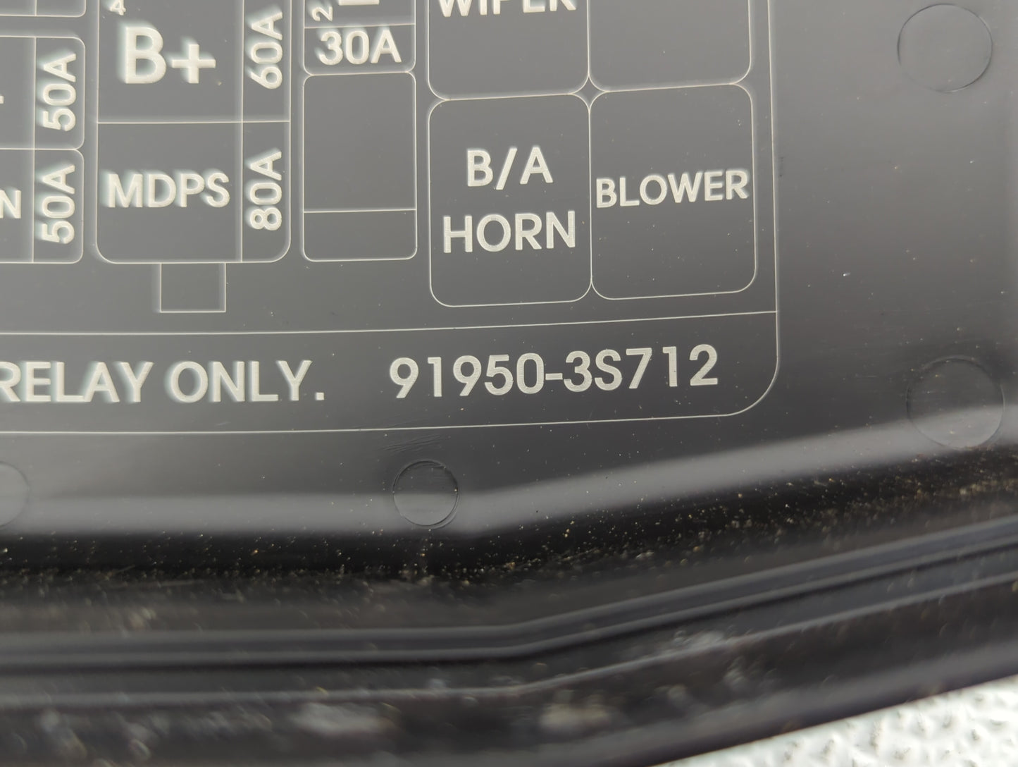 2011-2014 Hyundai Sonata Fusebox Fuse Box Panel Relay Module P/N:91950-3S712 VS912003Q072 Fits Fits 2011 2012 2013 2014 OEM 