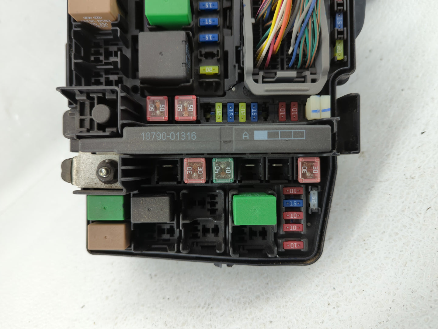 2011-2014 Hyundai Sonata Fusebox Fuse Box Panel Relay Module P/N:91950-3S712 91200-3Q103 Fits Fits 2011 2012 2013 2014 OEM U