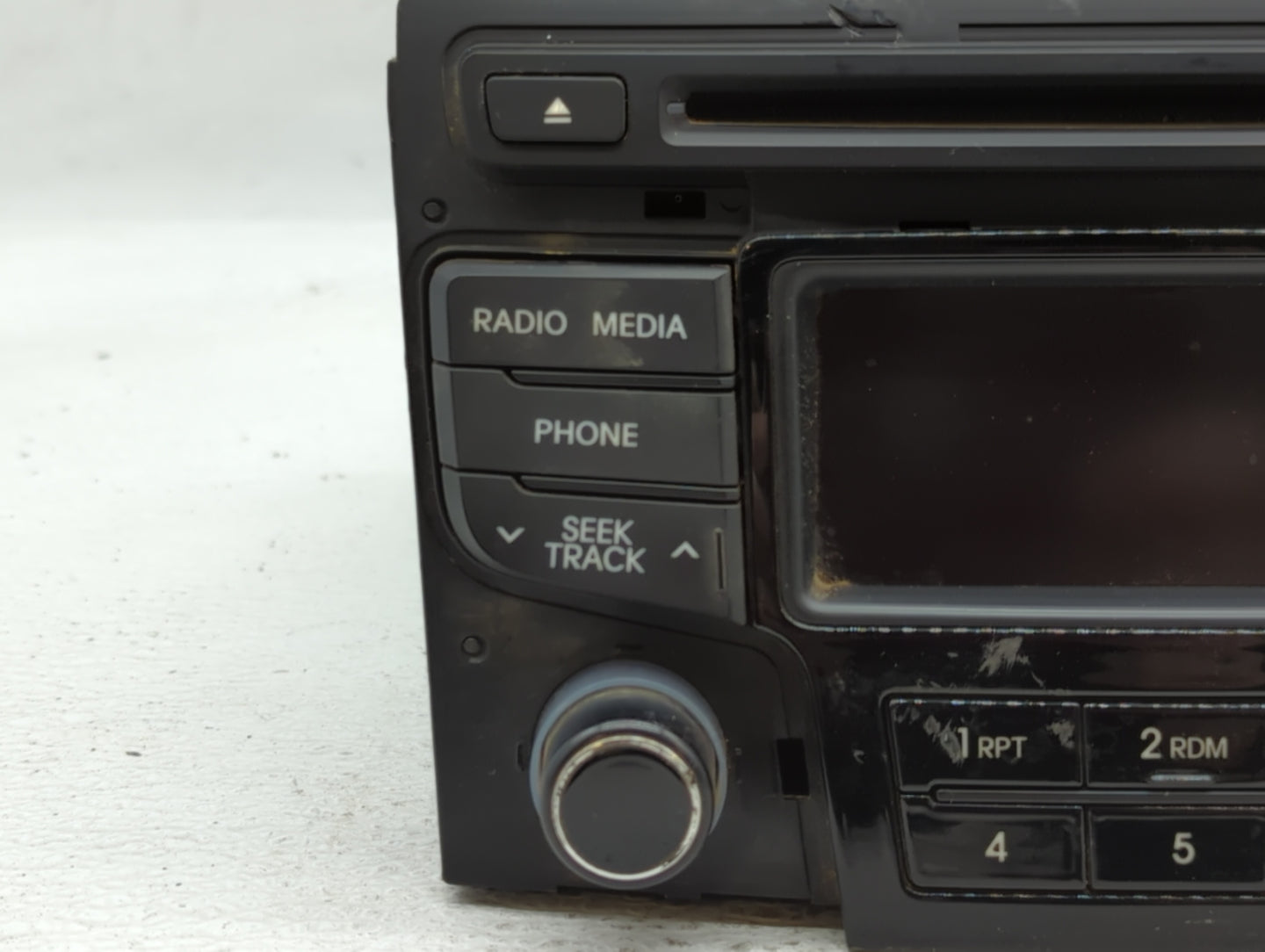 2013-2014 Hyundai Sonata Am Fm Cd Player Radio Receiver - Oemusedautoparts1.com