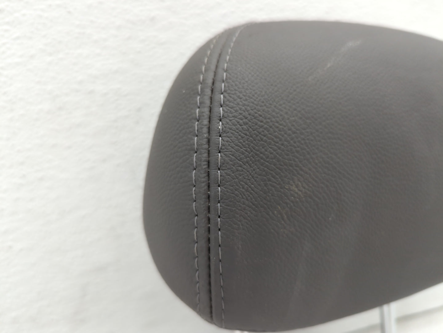 2013-2014 Hyundai Sonata Headrest Head Rest Front Driver Passenger Seat - Oemusedautoparts1.com