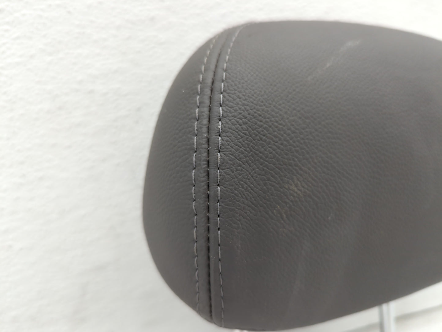 2013-2014 Hyundai Sonata Headrest Head Rest Front Driver Passenger Seat - Oemusedautoparts1.com