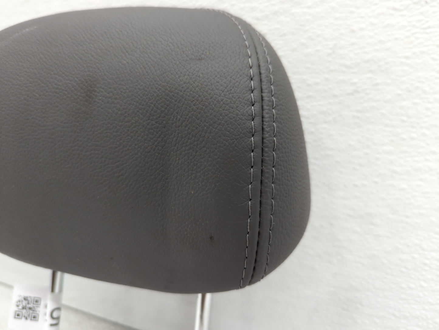 2013-2014 Hyundai Sonata Headrest Head Rest Front Driver Passenger Seat - Oemusedautoparts1.com