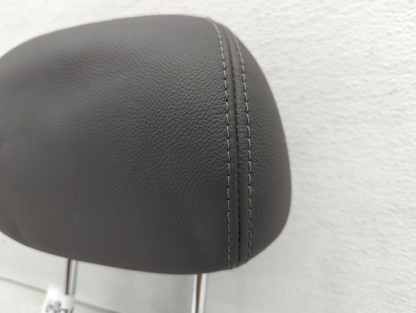 2013-2014 Hyundai Sonata Headrest Head Rest Front Driver Passenger Seat - Oemusedautoparts1.com