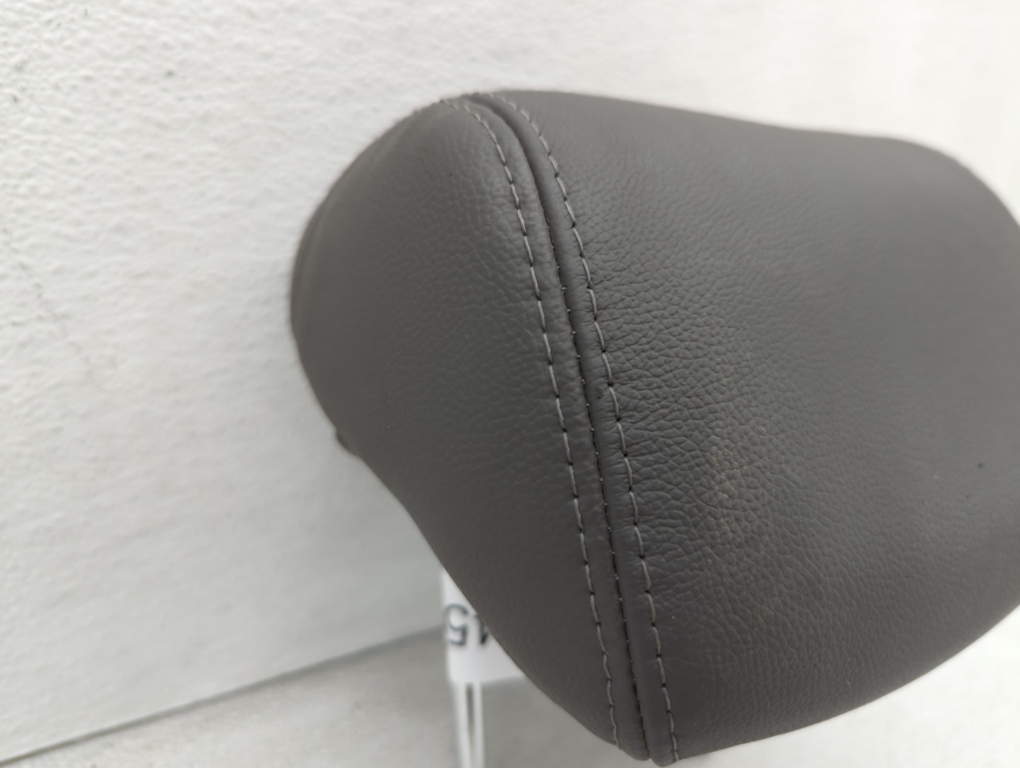 2013-2014 Hyundai Sonata Headrest Head Rest Front Driver Passenger Seat - Oemusedautoparts1.com