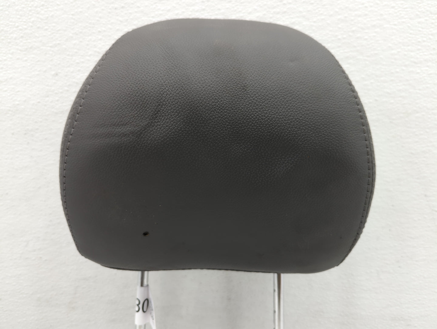 2013-2014 Hyundai Sonata Headrest Head Rest Front Driver Passenger Seat - Oemusedautoparts1.com