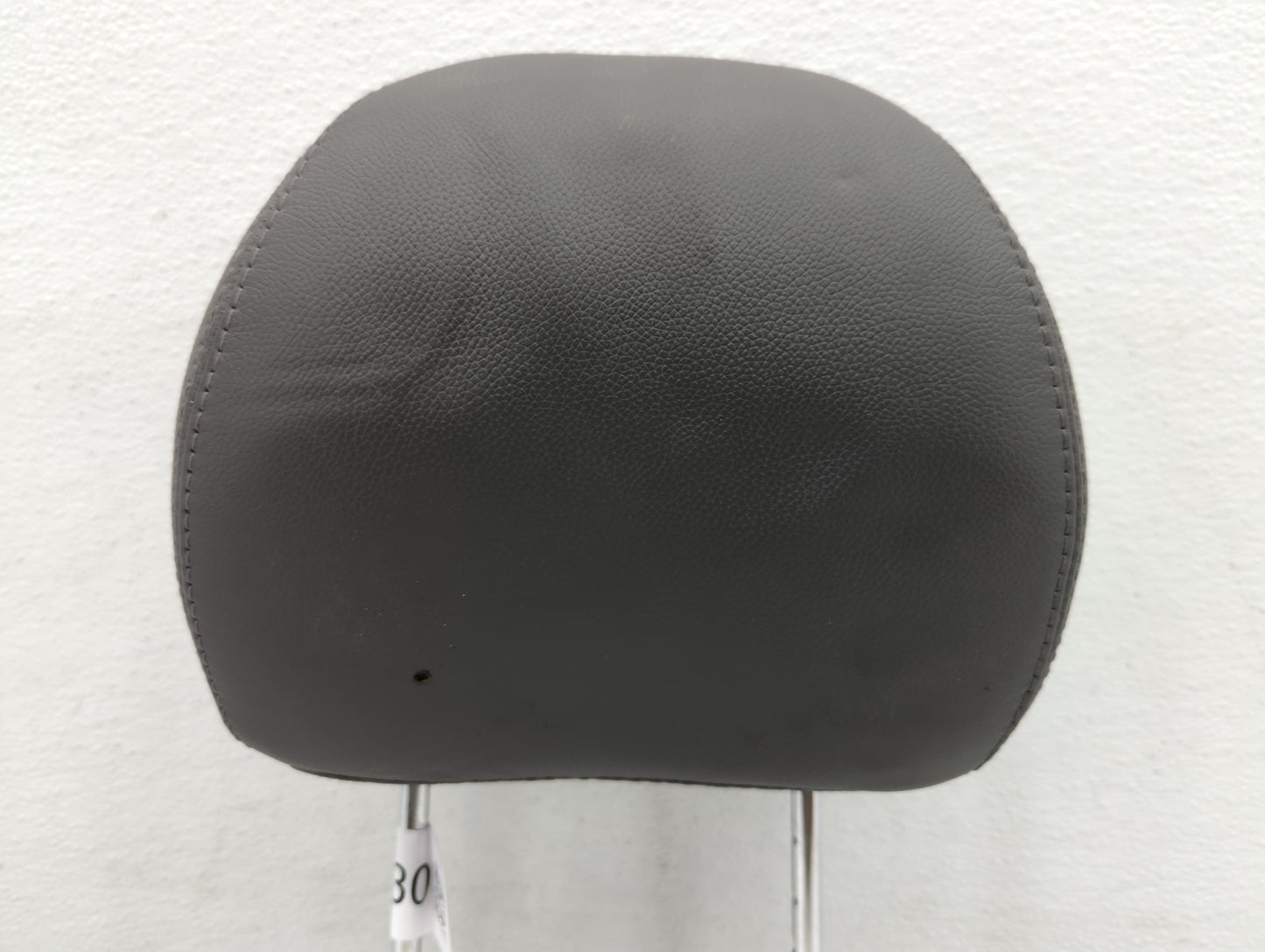 2013-2014 Hyundai Sonata Headrest Head Rest Front Driver Passenger Seat - Oemusedautoparts1.com